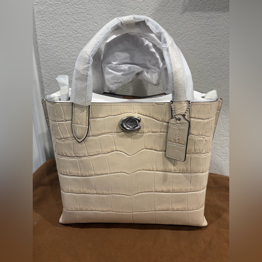 NWT COACH Embossed Croc Willow Tote 24